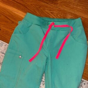 Figs surgical green straight leg cargo pants